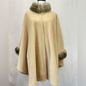 Parkhurst Vintage Tan Neutral Fleece Cape Faux Fur Trim Old Money Made in Canada